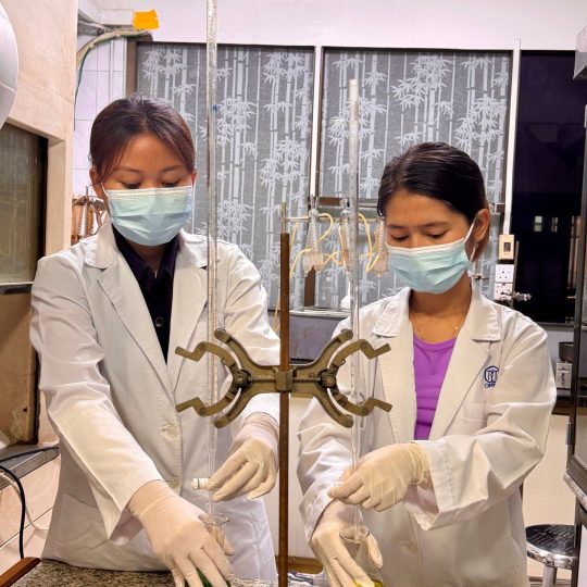 laboratory-25-540x540.jpg