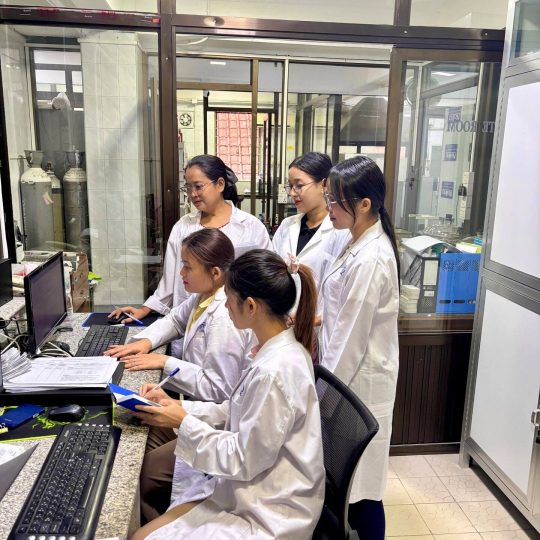 laboratory-30-540x540.jpg