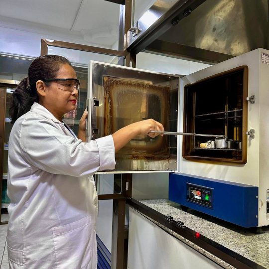 laboratory-32-540x540.jpg