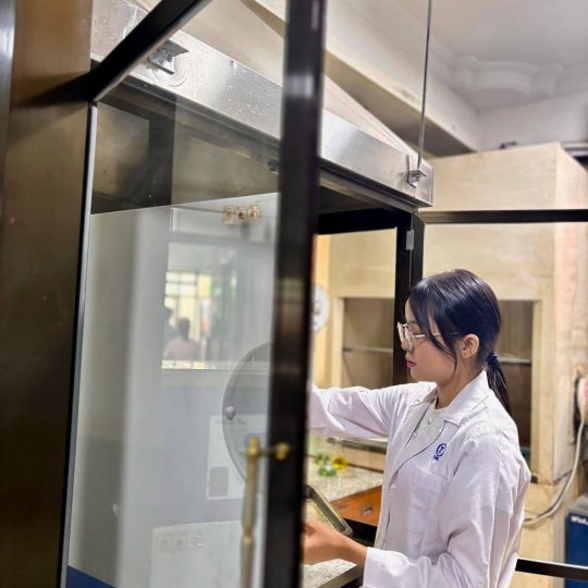 laboratory-33-540x540.jpg